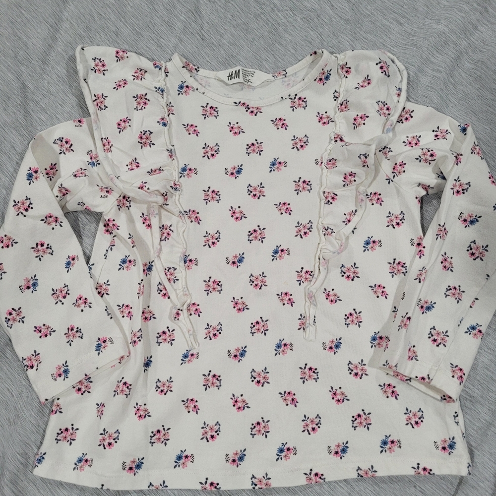 Girls H&M Size 5T/6 Floral Longsleeve Top